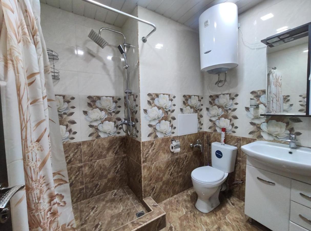 Khanjyan 7 Luxury apartment Yerevan Bagian luar foto